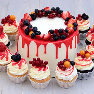 Торт глазурь и ягоды купить - тамбов.сладкоежкин.рф