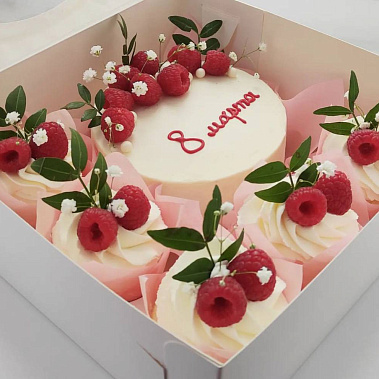 Ягодная нежность купить - тамбов.сладкоежкин.рф